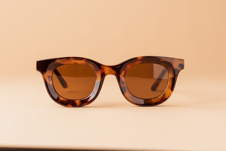 Lightweight Sunglasses for Women: Ultimate Comfort & Style