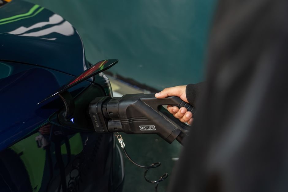 Best Car Chargers for Fast Charging Your Devices