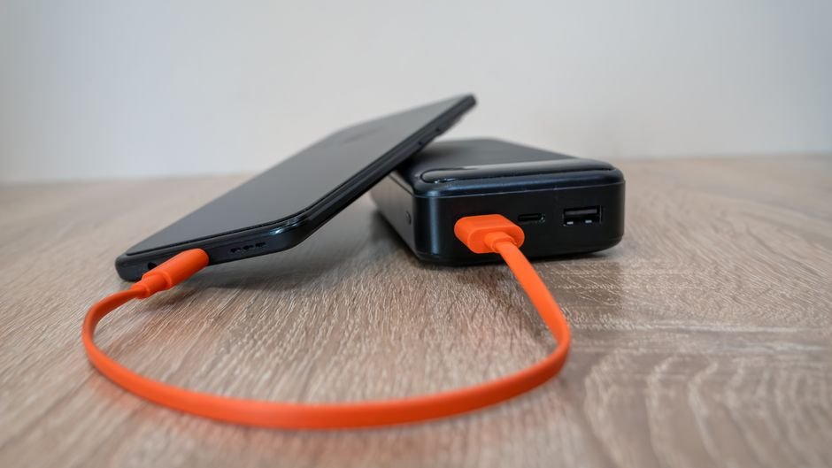 Power Bank Essentials: Choosing the Best Portable Charger