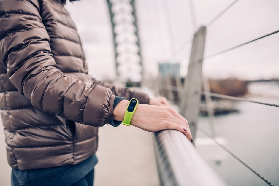 Women's Slim Smartwatch: Style Meets Performance for Your Fitness Goals