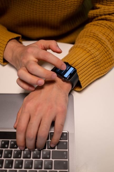 Unbeatable Value: Smartwatches Under 3000 Reviewed